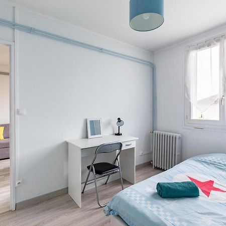 Appart T3 Bien Situe A Bourges + Wifi エクステリア 写真
